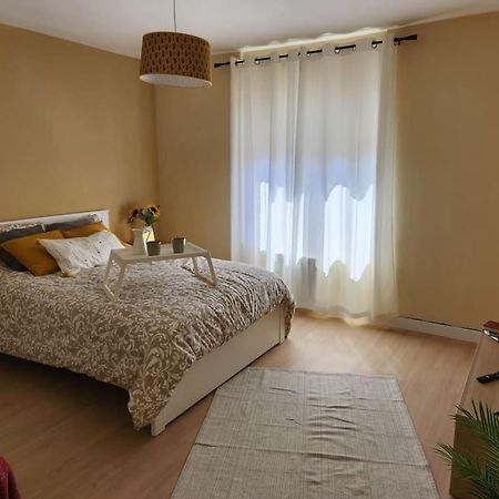 Moderno Apartamento Cerca Del Centro En León Eksteriør billede