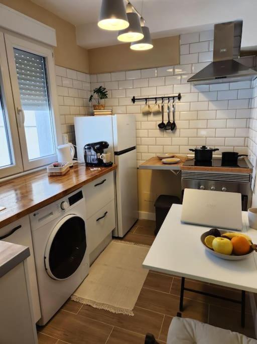 Moderno Apartamento Cerca Del Centro En León Eksteriør billede
